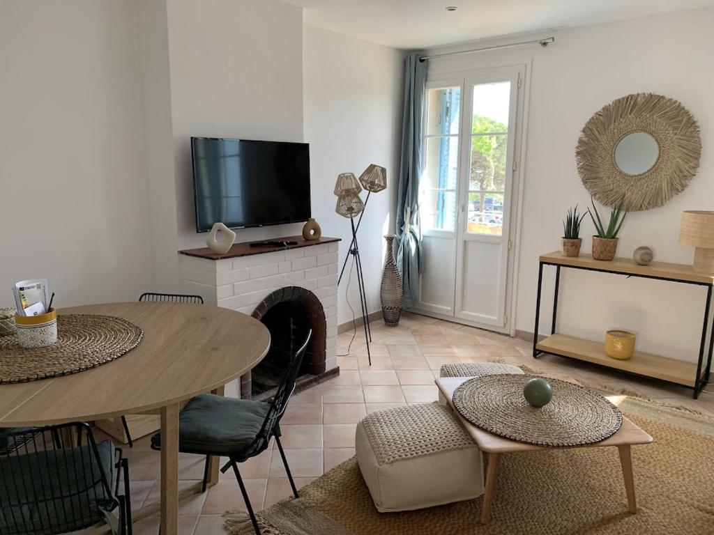 Maison De Village Renovee Avec Vue Mer Exceptionnelle Sainte-Maxime Exteriér fotografie